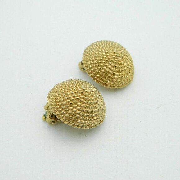 Marvella Gold Tone Rope Basket Style Round Clip - Picture 2 of 4
